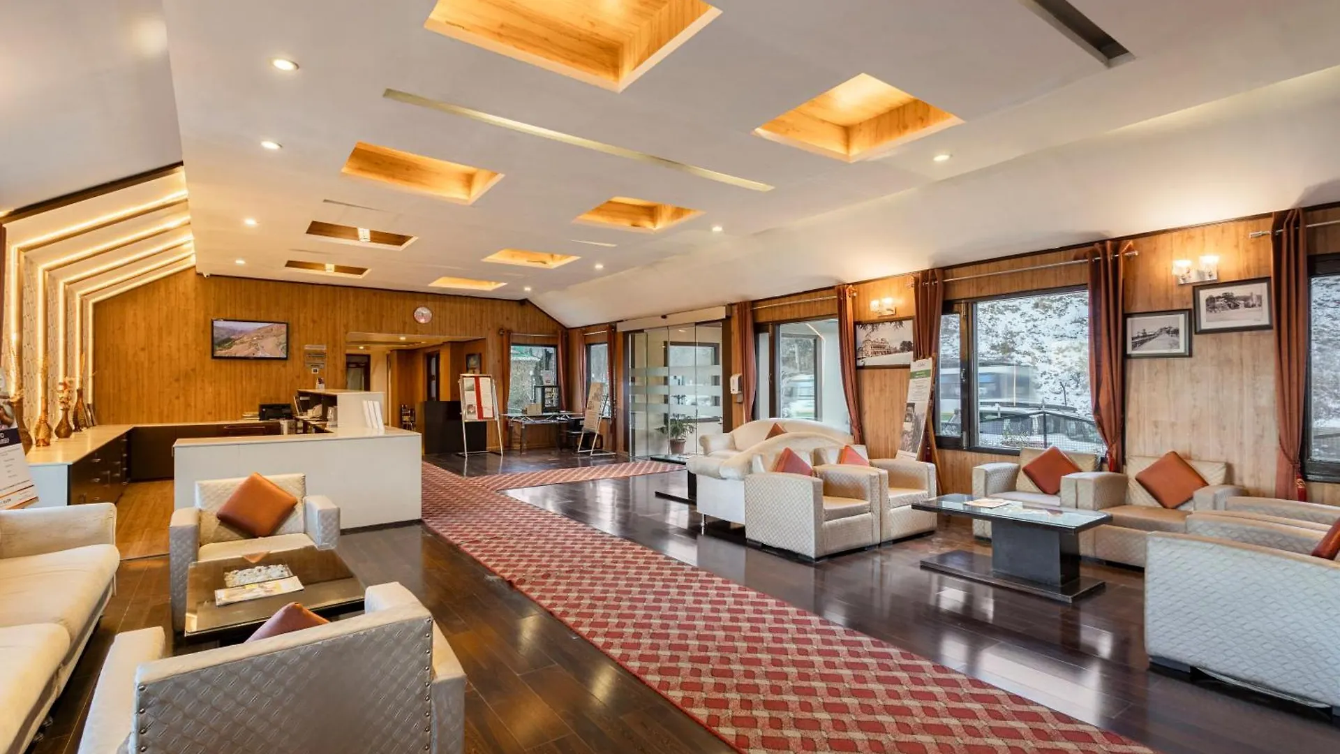 Sterling Kufri Hotel 4*,  India