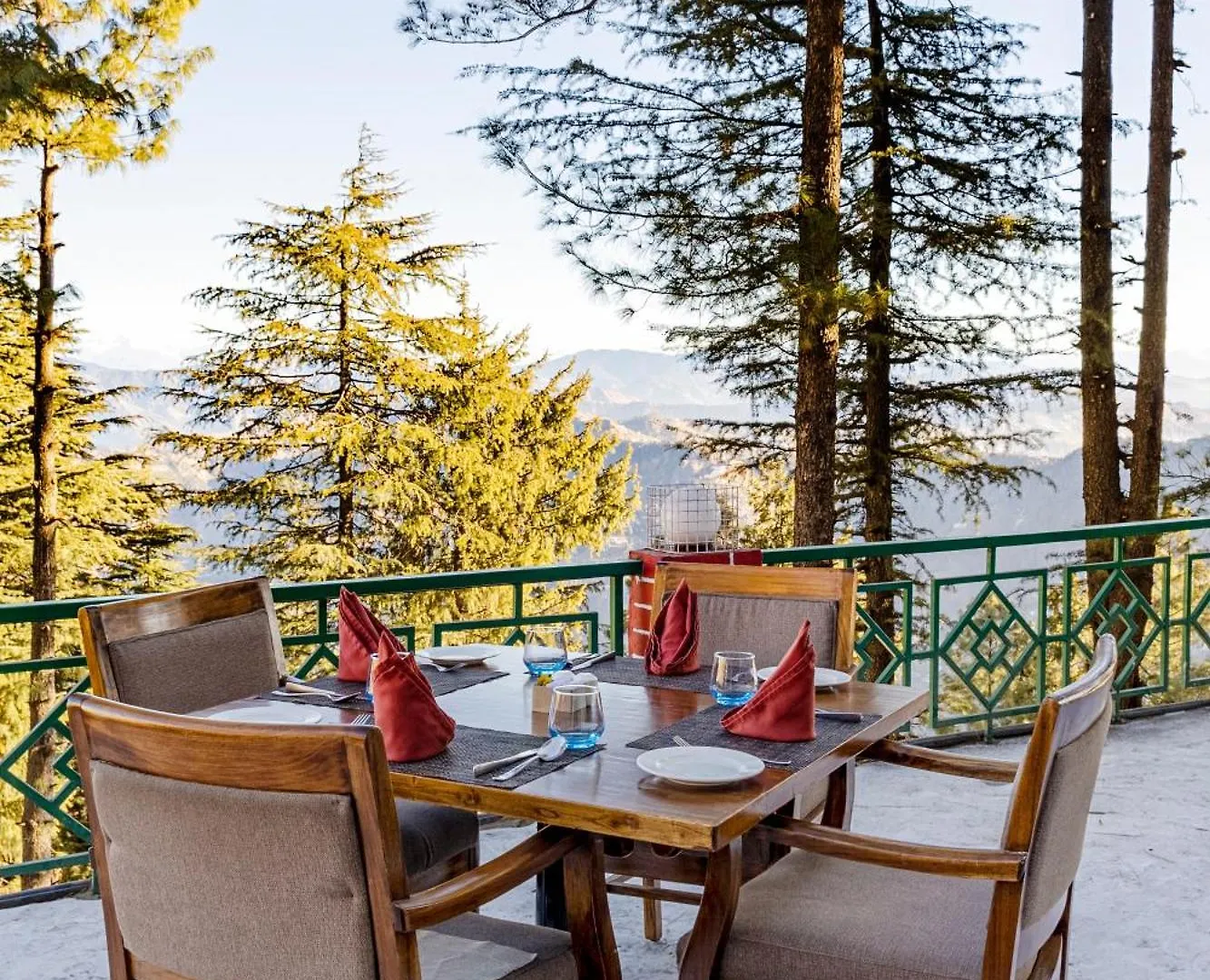 Sterling Kufri Hotel Resort