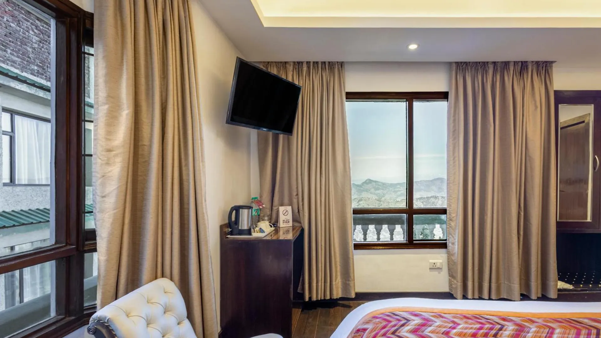 Sterling Kufri Hotel Resort