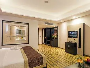Sterling Kufri Hotel
